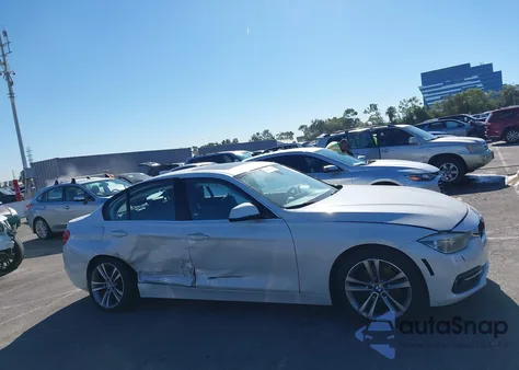 2017 BMW 330I xDrive z USA, uszkodzony, nr VIN WBA8D9G32HNU62017